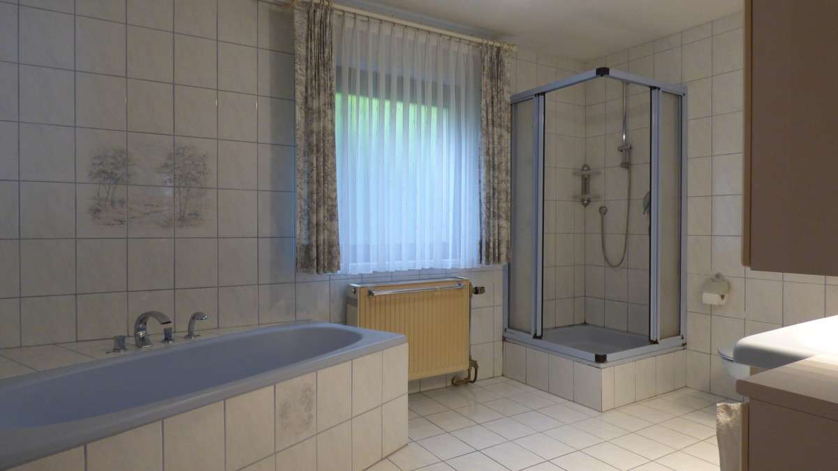 Immobilie in Pleinfeld - Außergewöhnliches Anwesen mit Bauplatz - Bild 4