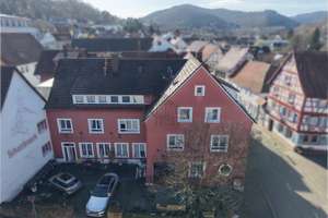 KERNSANIERTES MEHRFAMILIENHAUS MIT 9 EINHEITEN + BÜRO & DG-POTENZIAL - BIS ZU 8,48% RENDITE MÖGLICH! – Die vollständige Adresse der Immobilie erhältst du vom Anbieter., 76855 Annweiler am Trifels – Vorschaubild 2