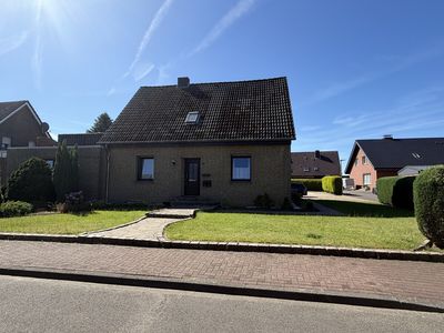 Einfamilienhaus auf Erbbaugrundstück I viele Möglichkeiten für die eigene Verwirklichung!