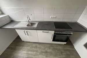 Helle 2,5 Zimmer- Wohnung im 2.Obergeschoss mit Balkon und Tageslichtbad mit Wanne – Klipperstr. 2, 23558 Buntekuh, Lübeck – Vorschaubild 6