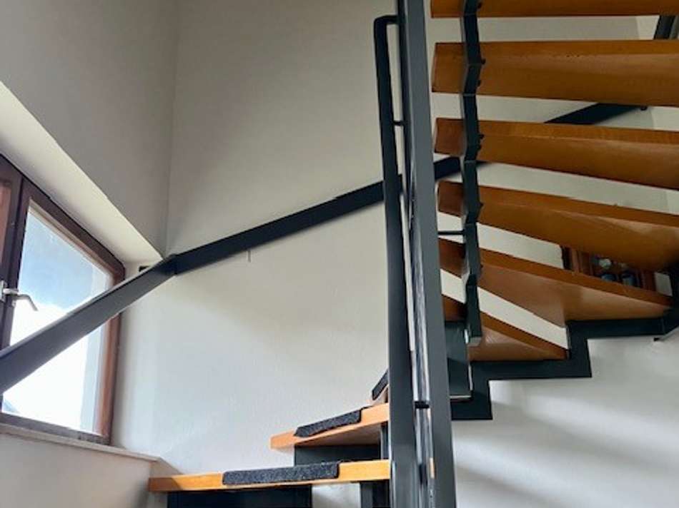 Stahlzargentreppe vom EG ins D