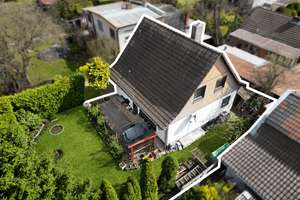 Freistehendes Einfamilienhaus mit Terrasse und Garten in Rudow, Berlin – Die vollständige Adresse der Immobilie erhältst du vom Anbieter., 12357 Rudow, Berlin – Vorschaubild 4