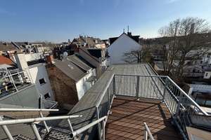 Charmante  Dachgeschoss-Duplex-Wohnung in Köln-Nippes