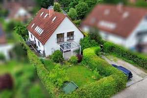 Wohnen & Wohlfühlen: Zweifamilienhaus – Die vollständige Adresse der Immobilie erhältst du vom Anbieter., 22926 Ahrensburg – Vorschaubild 1