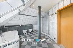 Rastede | Modernisiertes Ein- bis Zweiparteienhaus auf großem Grundstück – Die vollständige Adresse der Immobilie erhältst du vom Anbieter., 26180 Rastede – Vorschaubild 20