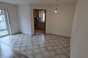 Helle große 3-Zimmer-Wohnung mit Balkon in Neckarsulm-Obereisesheim – Zehenthofstraße 4, 74172 Neckarsulm – Vorschaubild 3