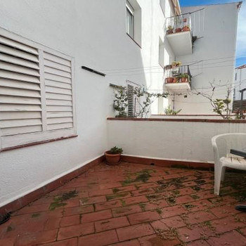 Wohnung mit Terrasse, 400 m vom Meer entfernt, im Zentrum von Cadaqués