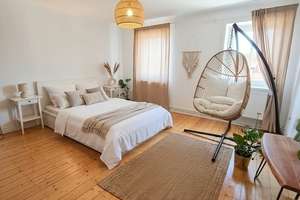 Helle und 94 qm große 3 Zimmer Wohnung mit sonnigem Südbalkon im Zentrum von Bremen