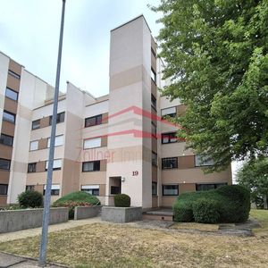 Großzügige 3-Zimmer-Wohnung mit überdachtem Balkon, zwei Bädern und TG-Stellplatz in Aalen