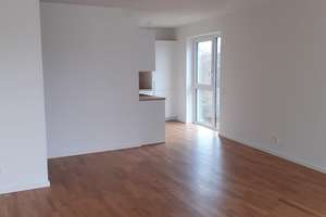 °Familien WILLKOMMEN° 5 Zimmer mit Eckbalkon, Einbauküche, 2 Bäder, Aufzug, moderne Ausstattung – Weidenbaumsweg 91f, 21035 Bergedorf (Ortsteil), Hamburg – Vorschaubild 2