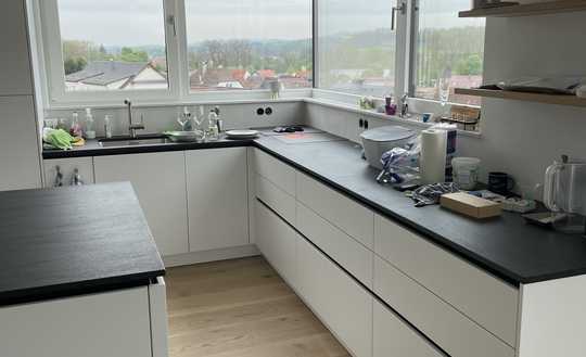 Exklusives Neubau-Einfamilienhaus mit Aufzug und Weitblick in Neckartailfingen zu verkaufen