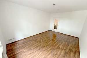 Schöne 2-Zimmer-Wohnung mit Balkon nahe Mediapark – Maybachstr. 112, 50670 Köln – Vorschaubild 3