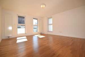 MODERNES WOHNEN*** Schönes 4 - Zimmer Reihenhaus in ruhiger Lage – Esslingen (Kreis) – Vorschaubild 3