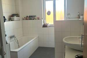 CHARMANTE Doppelhaushälfte mit WOHLFÜHLcharakter! Ideal für Familien oder Paare! Pelletheizung! – St.-Antonius-Straße 12 a, 86860 Jengen – Vorschaubild 24