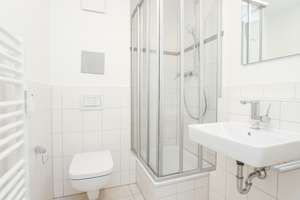 Gut geschnittene 4-Zimmer-Wohnung mit Balkon – 81245 Obermenzing, München – Vorschaubild 8