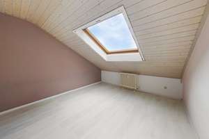 Lichtdurchflutete 3-Zimmer-Dachgeschoss-Wohneinheit in Karlsruhe-Rüppurr – Die vollständige Adresse der Immobilie erhältst du vom Anbieter., 76199 Rüppurr, Karlsruhe – Vorschaubild 11