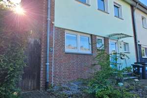 Stilvolles Reihenendhaus mit Gartenidylle, Balkon & Wohlfühlatmosphäre in Bielefeld-Sennestadt