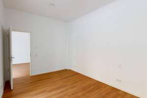 Erstbezug: Helle 3-Zi.Whg. mit offener Wohnküche und Loggia! – Zerzabelshofstraße 15, 90478 Ludwigsfeld, Nürnberg – Vorschaubild 7