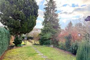 DHH  mit großzügigem Garten und viel Privatsphäre! Ideal für Handwerker – Offenbach (Kreis) – Vorschaubild 1