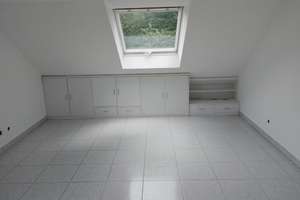 NEU: Attraktive, 2-Zimmer-DG-Wohnung in Herne-Mitte im 3-FH mit Fußbodenheizung – Viktor-Reuter-Straße 42b, 44623 Herne-Mitte, Herne – Vorschaubild 2