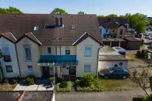 Attraktives, sehr gepflegtes Reihenendhaus, Ausgebautes DG, Garage und Stellplatz. Keine Erbpacht ! – Die vollständige Adresse der Immobilie erhältst du vom Anbieter., 68219 Rheinau, Mannheim – Vorschaubild 1