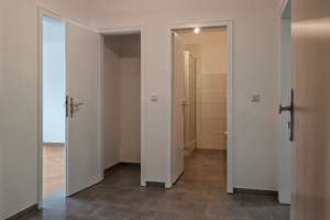 3 ZKB-Balkon am Siegener Giersberg, 73 qm. 657 Kalt. 807 Warm (ohne Gas und Strom) gepfl. Wohnanlage – Die vollständige Adresse der Immobilie erhältst du vom Anbieter., 57074 Siegen, Siegen – Vorschaubild 3