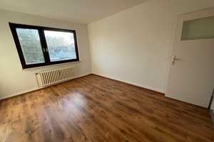 Renoviert und Bezugsfertige 2 Zimmer-Wohnung in Duisburg – Sterkrader Straße 148, 47166 Duisburg – Vorschaubild 12