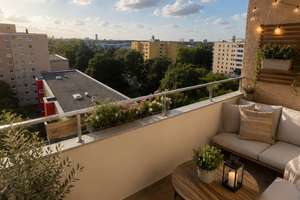 Frisch saniertes Wohnjuwel mit Alpenblick | 4 Zimmer | Süd-Loggia | 8. OG mit Aufzug – Eduard-Spranger-Straße 24, 80935 Lerchenau-Ost, München – Vorschaubild 2