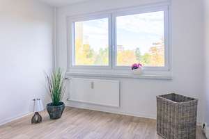 Hier ist genug Platz zum Entfalten - 5-Raum-Whg. mit Balkon – Helbersdorfer Str. 94f, 9120 Helbersdorf, Chemnitz – Vorschaubild 3