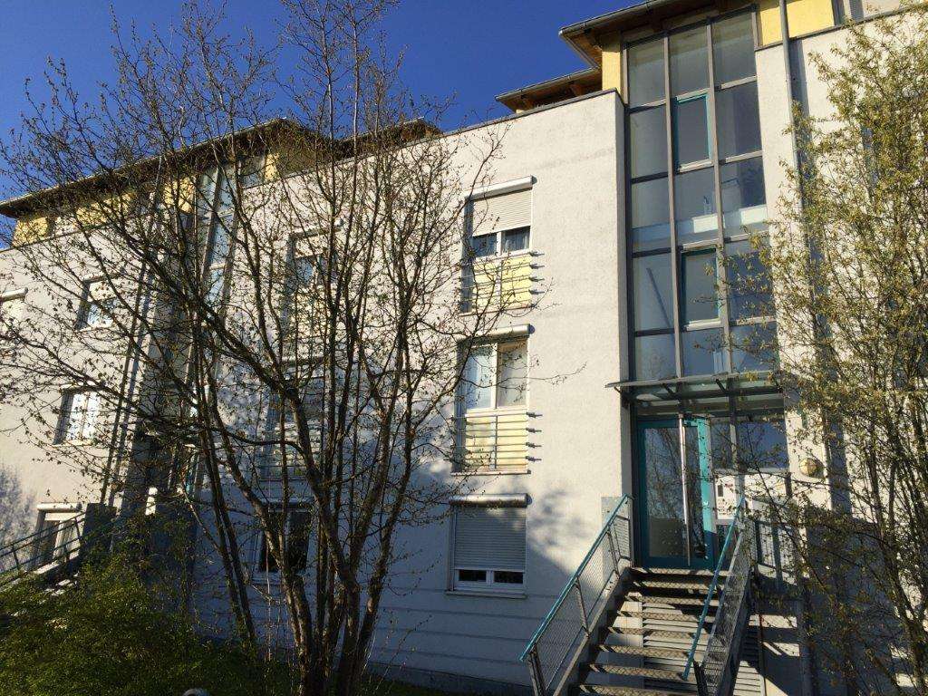 1 Zimmer Laichingen mit Küchenzeile, Alb Donau Kreis – Bild 2