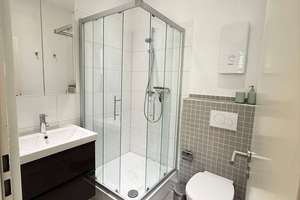 Top ausgestattet und voll möbliertes Apartment im Herzen von Köln Deutz – Die vollständige Adresse der Immobilie erhältst du vom Anbieter., 50679 Deutz, Köln – Vorschaubild 4
