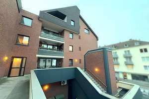 Renovierte City-Oase: 3 Zimmer mit großer Gartenterrasse & TG, PROVISIONSFREI – Alte Linner Str. 42, 47799 Cracau, Krefeld – Vorschaubild 44