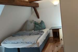 Vollmöblierte Wohnung mit Terrasse in Nbg-Schniegling – Weihergartenstraße 9, 90427 Schniegling, Nürnberg – Vorschaubild 4