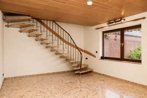 Familienfreundliches Einfamilienhaus mit Südgarten, Doppelgarage und Ausbaureserve in Salzgitter Bad – Die vollständige Adresse der Immobilie erhältst du vom Anbieter., 38259 Salzgitter-Bad, Salzgitter – Vorschaubild 5