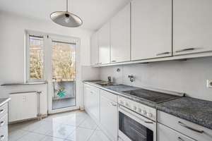 3-Zimmer-Wohnung in guter Lage mit zwei Balkonen und Entwicklungspotenzial – Bismarckweg 6, 40629 Ludenberg, Düsseldorf – Vorschaubild 7