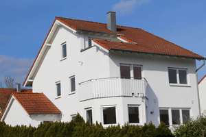 TRAUMHAUS mit ELW, Garagen, top gesichert, ruhige Lage, grandiose Aussicht, 30 Min bis Hbf Stuttgart – Die vollständige Adresse der Immobilie erhältst du vom Anbieter., 73207 Plochingen – Vorschaubild 1