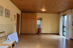 ST. AUGUSTIN NIEDERBERG, freist. EFH mit ELW, 8 Zimmer 258 m² Wfl. 2 Garagen, Keller, gr. 1.527 GrSt – Die vollständige Adresse der Immobilie erhältst du vom Anbieter., 53757 Sankt Augustin – Vorschaubild 48