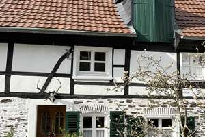 Eindrucksvoll gepflegtes Bruchstein-Fachwerkhaus 
in idyllischer Lage von Hagen-Dahl – Die vollständige Adresse der Immobilie erhältst du vom Anbieter., 58091 Dahl, Hagen – Vorschaubild 4