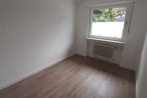 Familienfreundlicher sanierter 4,5-Zimmer-Bungalow mit EBK in Köln-Ossendorf – Rektor-Klein-Straße 1, 50827 Ossendorf, Köln – Vorschaubild 16