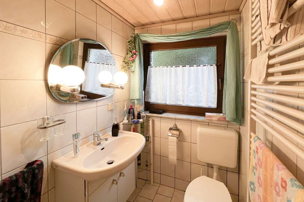 Immobilie in Unstrut-Hainich - ***Sommerangebotspreis*** Gemütliches Reihenendhaus mit entzückendem Garten - Bild 7