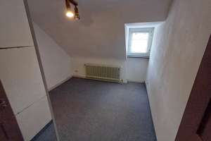 Hübsche Lage,Küchenveranda,Duschbad,EBK alt,Gartennutzung,Keller,Zuschuss neuer Boden möglich – Ypernstraße 5, 70374 Im Geiger, Stuttgart – Vorschaubild 4