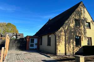 Charmante Doppelhaushälfte mit großem Südgrundstück in ruhiger, zentrumsnaher Lage von Oldenburg – Brunsbrok 40, 26127 Dietrichsfeld, Oldenburg (Oldenburg) – Vorschaubild 3