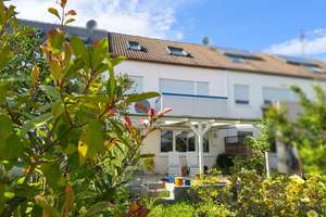 Großzügiges Reihenmittelhaus in Schlaitdorf – Die vollständige Adresse der Immobilie erhältst du vom Anbieter., 72667 Schlaitdorf – Vorschaubild 1