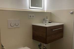 Gut aufgeteilte 4-Zi-Wohnung mit großem Balkon im grünen Ramersdorf-Perlach. Bad und WC neu. Frei ! – Die vollständige Adresse der Immobilie erhältst du vom Anbieter., 81735 Ramersdorf, München – Vorschaubild 9