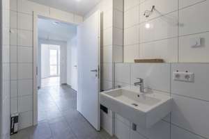 Exklusive, energieeffiziente 3-Zimmer-Wohnung mit Einbauküche und Balkon – Nordbahnhofstraße 33, 70191 Am Pragfriedhof, Stuttgart – Vorschaubild 6