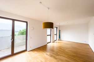 Helle 4-Zimmer-Wohnung in Top-Zustand – grün gelegen und zentral zugleich – Berlin – Vorschaubild 4