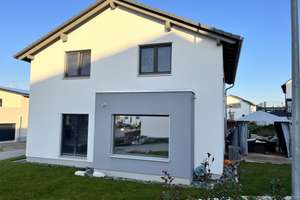 VBU Immobilien - Modern - gepflegt - bezugsbereit – Die vollständige Adresse der Immobilie erhältst du vom Anbieter., 74397 Pfaffenhofen – Vorschaubild 2