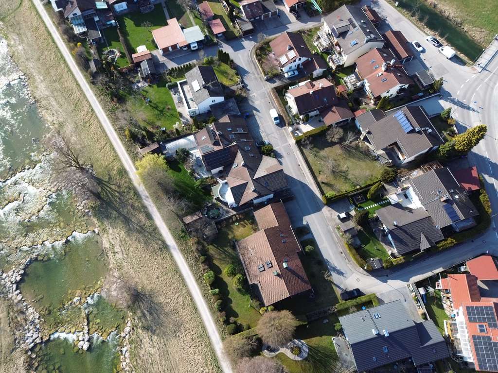 Immobilie in Bruckmühl - 1,5 Zimmer-Appartement mit Garten und Terrasse - Bild 1