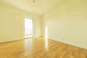 Sonnenbalkon mit Stadtblick – Ihr neues 3-Zimmer-Zuhause am Neuen Park – Dösner Weg 6, 4103 Zentrum-Südost, Leipzig – Vorschaubild 11