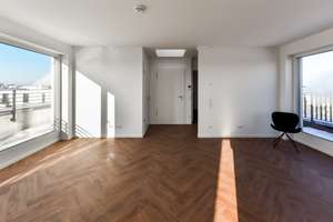 Sehr helle Dachgeschosswohn ung mit Terrasse und einer Süd-West-Ost Aussrichtung! – Moissistraße 31, 12489 Adlershof, Berlin – Vorschaubild 9